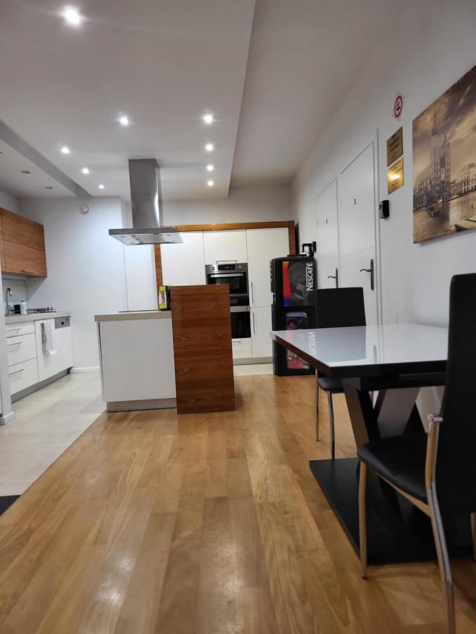 Amber Hostel Szlak Красков Екстериор снимка