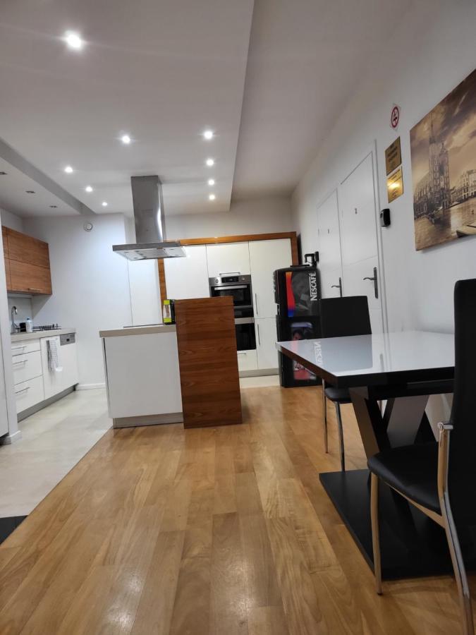 Amber Hostel Szlak Красков Екстериор снимка